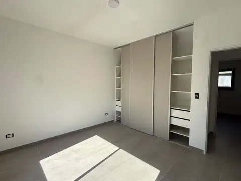 Depto Tipo Casa en Alquiler de 2 dormitorios