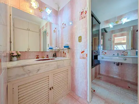 PISO EXCLUSIVO CON COCHERA Y BAULERA