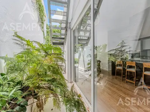 Venta Casa Reciclada- 5 ambientes- Jardín, terraza y pileta!
