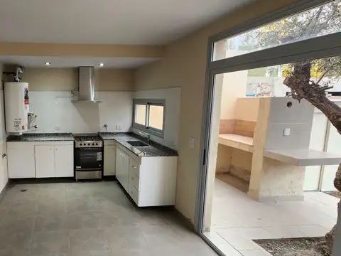 Depto Tipo Casa en Venta en Maipú, USD 128.000