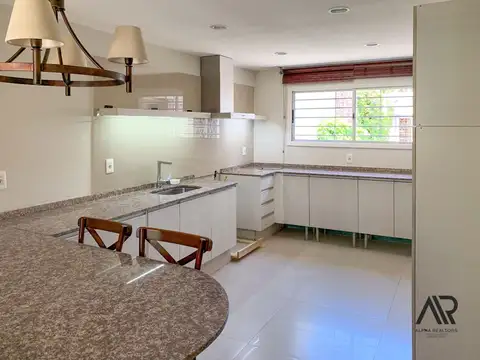 Casa en Alquiler al Norte