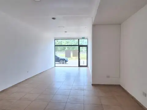 Local en Alquiler en Ingeniero Maschwitz, $ 1.200.000