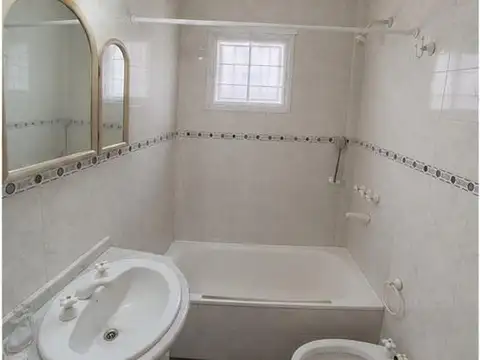 Depto Tipo Casa en Venta 25 años
