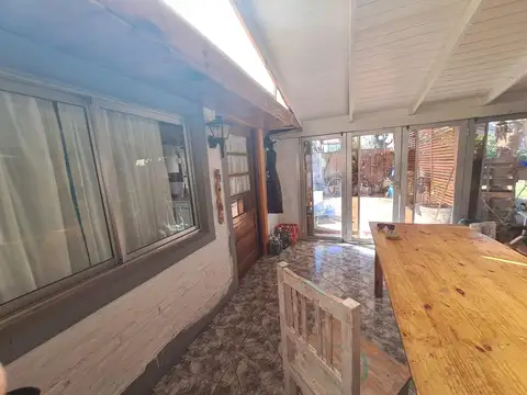 Casa 2 ambientes con 1 baño