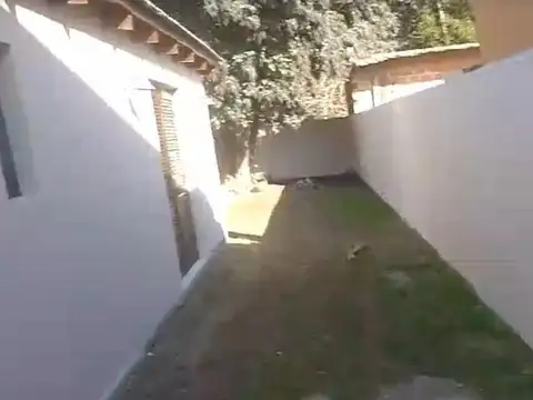 Casa en venta - 1 Dormitorio 1 Baño - 300Mts2 - Castelli