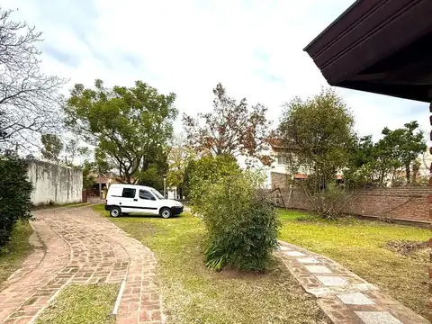 Casa en Venta con 1 cochera