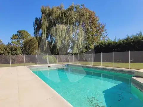 Casa 5 ambientes con 3 baños