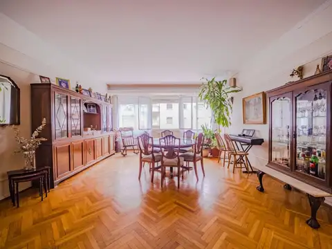 Departamento en Venta de 4 dormitorios
