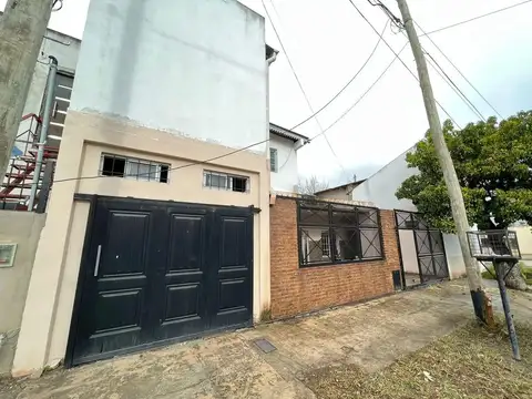Casa en Castelar Sur