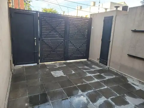 Depto Tipo Casa en Venta en Quilmes, USD 74.900