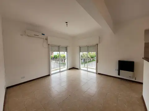 Casa en Alquiler en Zárate, $ 850.000