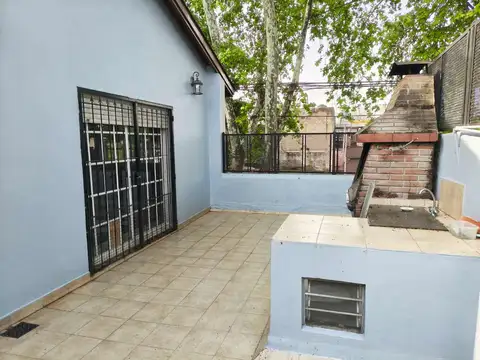 Depto Tipo Casa 4 ambientes con 2 baños