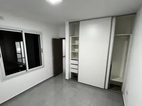 Casa en Alquiler con 1 cochera