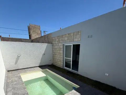 Casa en Alquiler en Barrio Norte, $ 1.200.000
