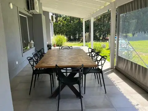 Casa en Venta en Los Alamos, USD 375.000