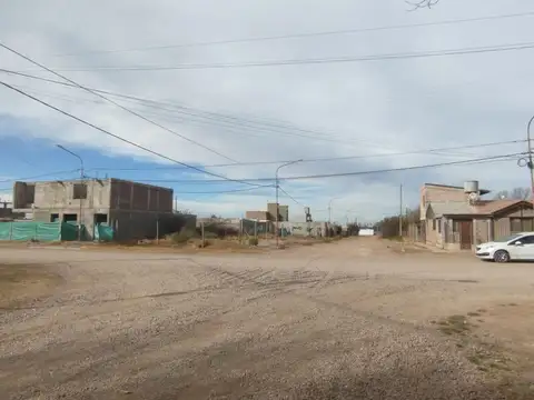 BARRIO MUTUAL YPF LOTE 200 MTS