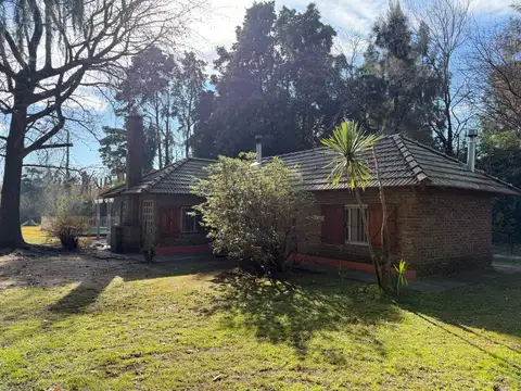 Casa en venta de 3 ambientes con galeria cerrada. APTA CREDITO. Parque Sakura, Exaltacion de la Cruz