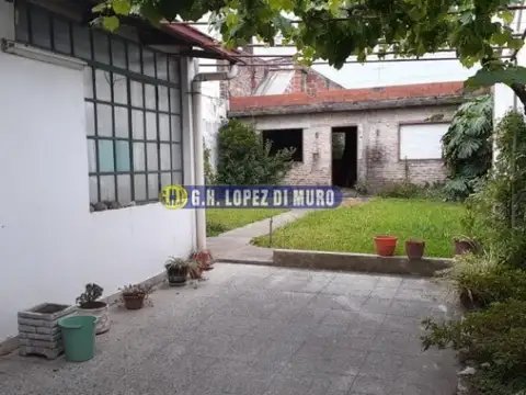 Depto Tipo Casa en Venta de 5 ambientes