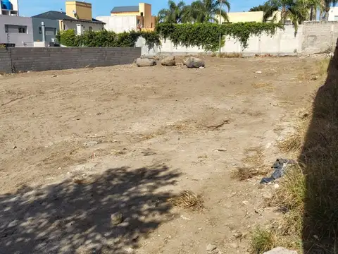 SE VENDE LOTE ZONA ALTA SOBRE IMPORTANTE AVENIDA