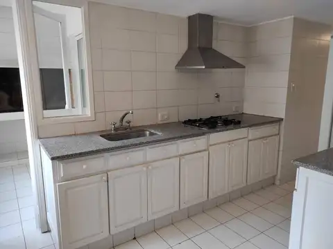 Departamento en Alquiler con 1 cocheras
