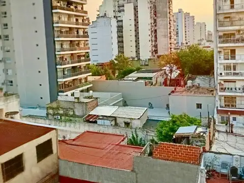 SEMIPISO 3AMB BALCÓN CORRIDO AMPLIO CONTRAFRENTE 