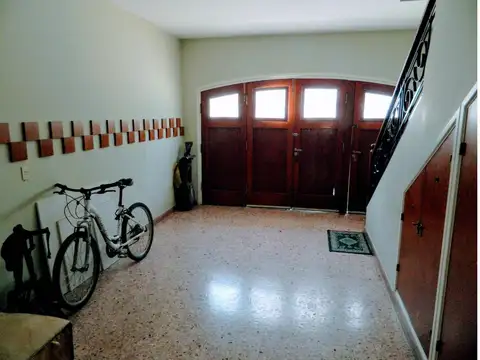 SE VENDE CHALET   CENTRO DE LA CIUDAD   AYACUCHO
