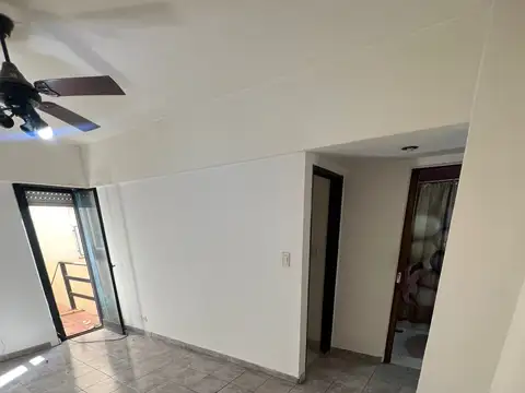 Departamento 2 Ambientes con Balcón – A Refaccionar – Villa del Parque – Apto Crédito - IDEAL INVERSIÓN/FLIPPING
