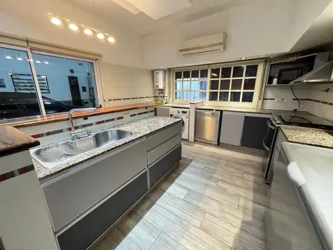 Casa en Venta en Pompeya, USD 219.000
