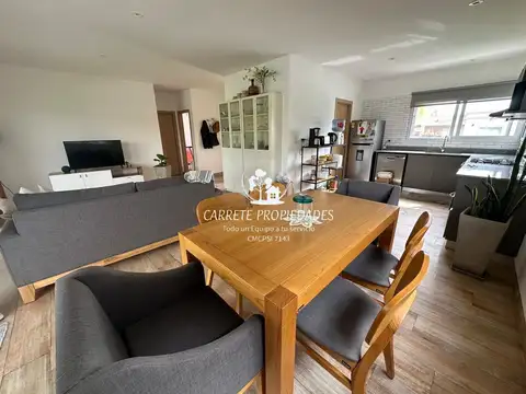 Casa en venta de 4 ambientes y pileta. Barrio Santa Elena. Pilar 100