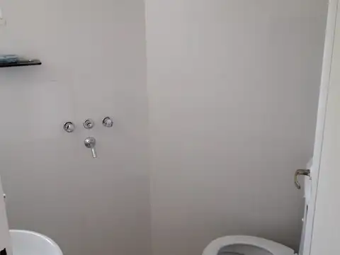 Depto Tipo Casa en Alquiler al Este