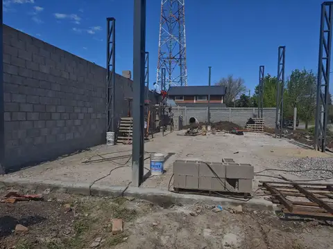 Galpon en Venta 10  mts Frente