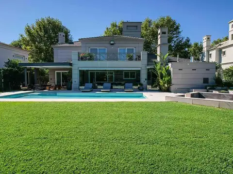 Casa en Venta en Lujan, USD 695.000