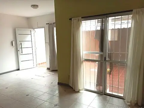 PH tipo dúplex, sin expensas, en Arroyito. Opcion FINANCIACION