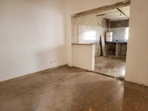 Casa 34 ambientes con 1 baño