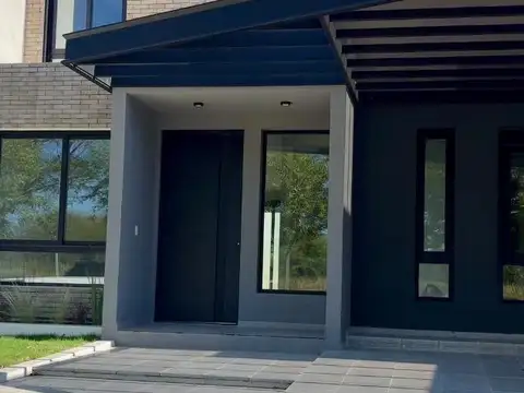 CASA 3 DORMITORIOS - MIRADORES DE MANANTIALES