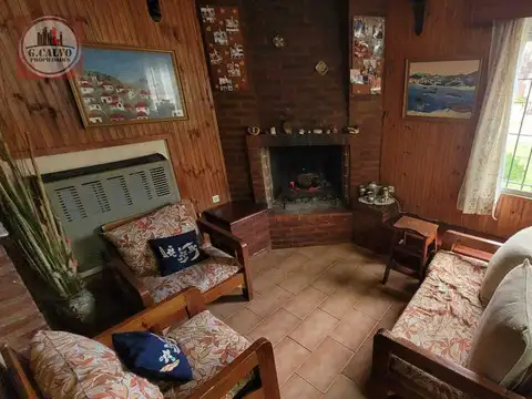 Casa 5 ambientes con 3 baños