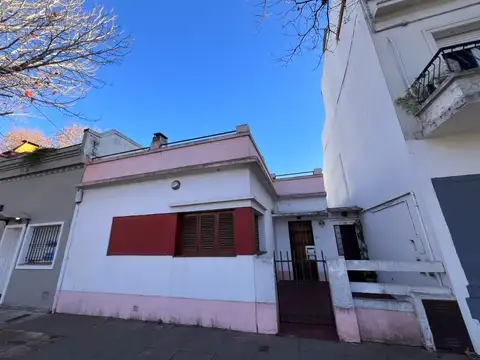 REGIO PH TIPO CASA DE 3 AMB. EN UNA PLANTA CON PATIO Y TERRAZA