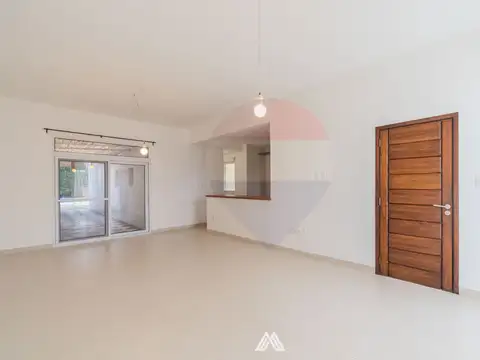 Casa en Alquiler en El Pinar, $U 74.000