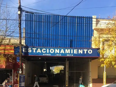 VENTA ESTACIONAMIENTO MORON CENTRO
