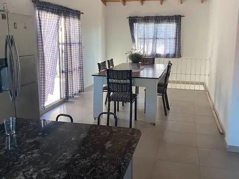 Casa en Venta en González Catan, USD 100.000