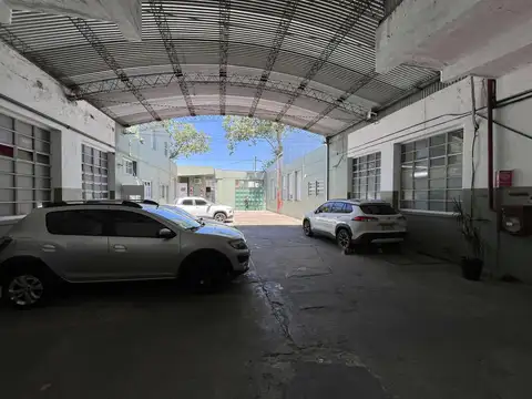Galpon en Venta en Carapachay, USD 1.800.000