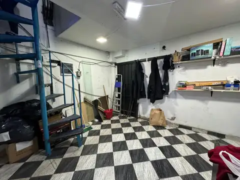 Av. Avellaneda  al 1600