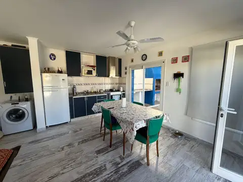 Casa 2 ambientes con 1 baño