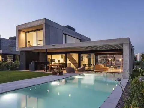 Casa  en Venta en Ayres Plaza, Pilar, G.B.A. Zona Norte