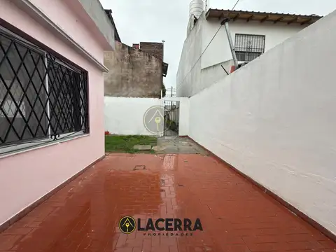 Depto Tipo Casa en Alquiler de 3 ambientes