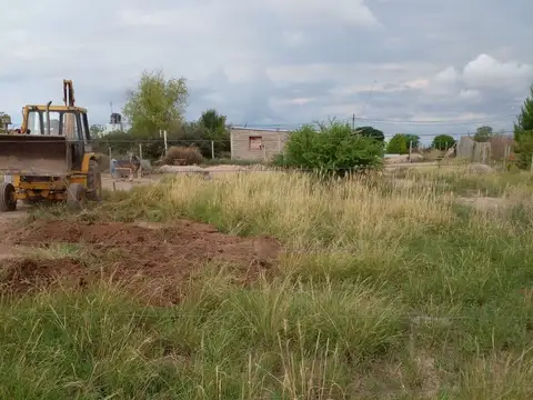 TERRENO DE 1000M² CON PILETA, ESCRITURA, TRIFASICA