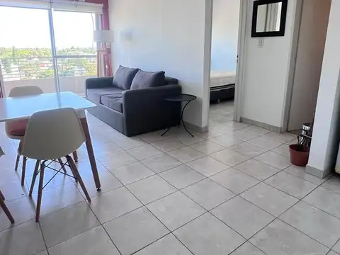 Departamento en Alquiler en Villa Talleres, $ 580.000