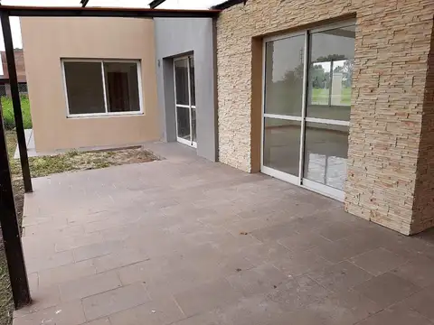 Casa en Venta en Funes, USD 165.000