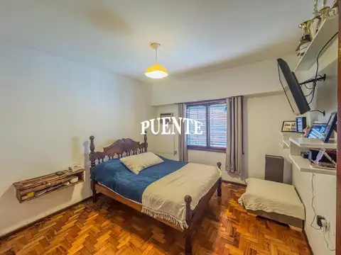 Casa en Venta con 4 cocheras