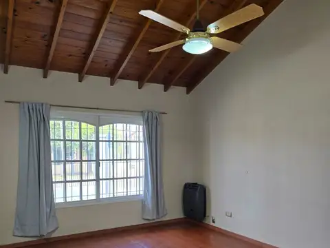 Casa en Venta en Jose Clemente Paz, USD 179.000
